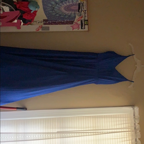 Blue satin gown - Picture 2 of 2
